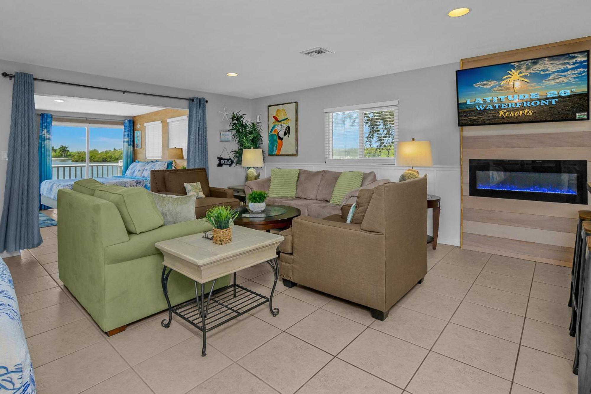 Grande Suite mit Blick auf das Wasser – Sonnenterasse