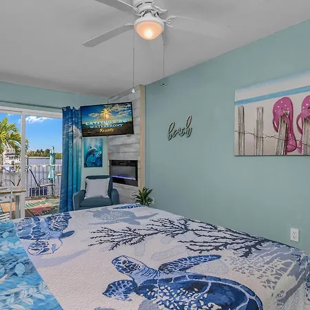 Latitude 26 Waterfront Boutique Resort - Bonita Springs-3
